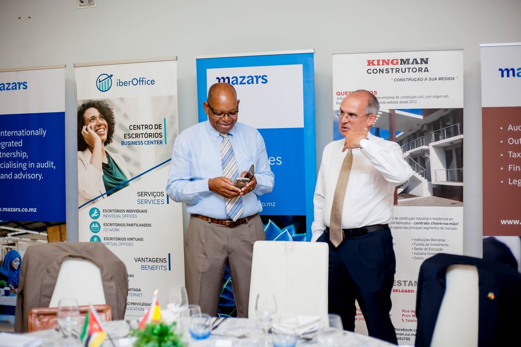 networking-business -lunch (4)